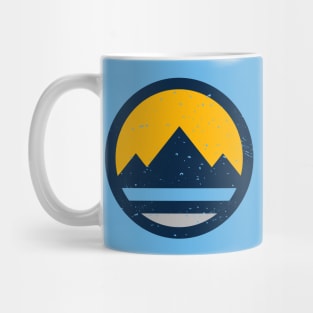 Retro Reno Nevada Flag // Vintage Reno Grunge Emblem Mug